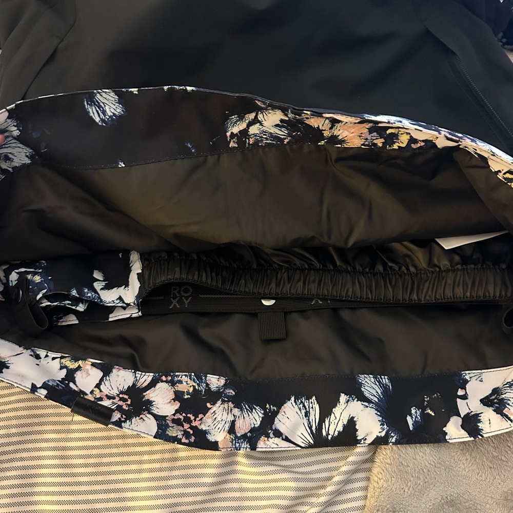 Roxy Women's Hawaiian Shelter Snowboard Jacket Size XS - Picture 12 of 13